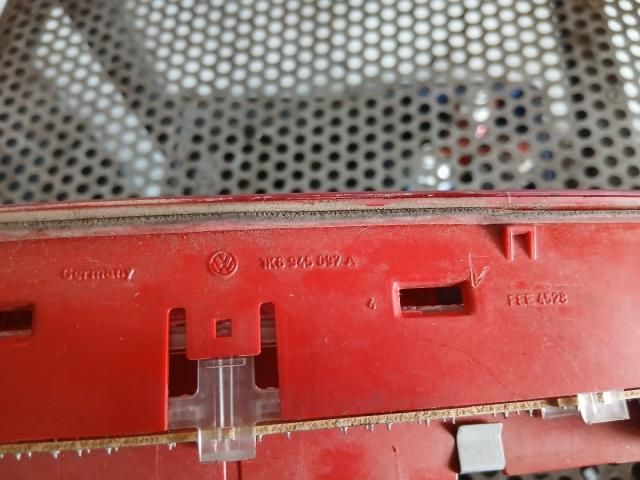 bontott VW TIGUAN Pótféklámpa