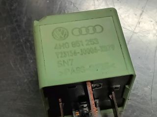 bontott VW TIGUAN Relé
