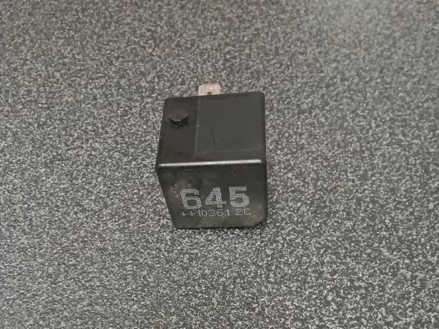 bontott VW TIGUAN Relé