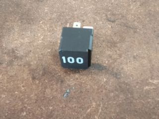 bontott VW TIGUAN Relé