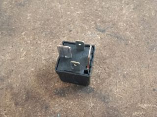 bontott VW TIGUAN Relé