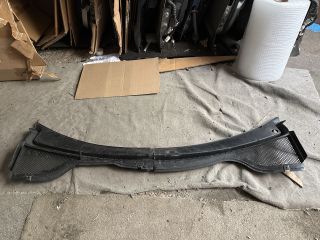 bontott VW TIGUAN Szélvédő Alatti Műanyag Elem