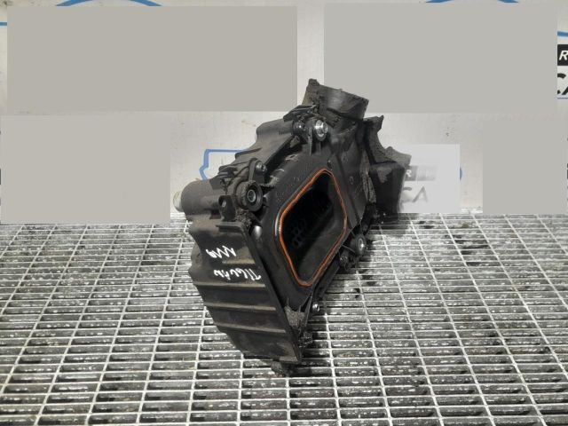 bontott VW TIGUAN Szívás Zaj Csökkentő Doboz