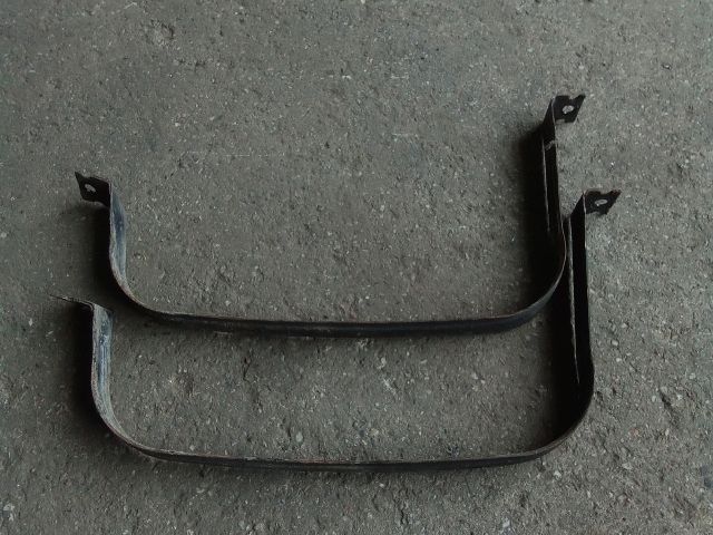 bontott VW TIGUAN Tank Tartó Pánt