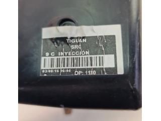 bontott VW TIGUAN Tankajtó