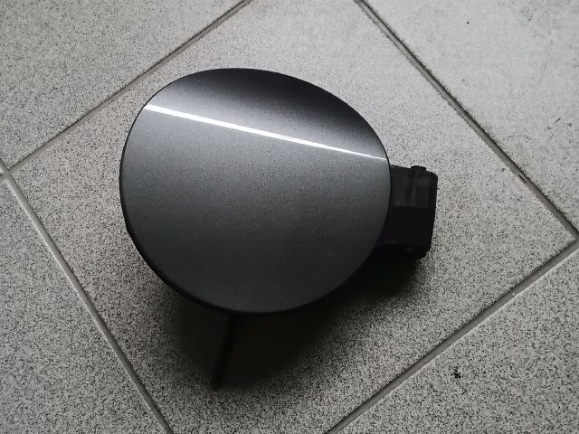 bontott VW TIGUAN Tankajtó