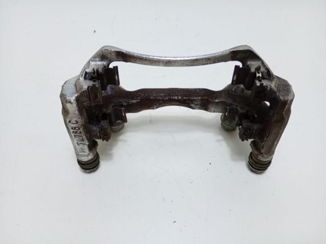 bontott VW TIGUAN Tartó Bak