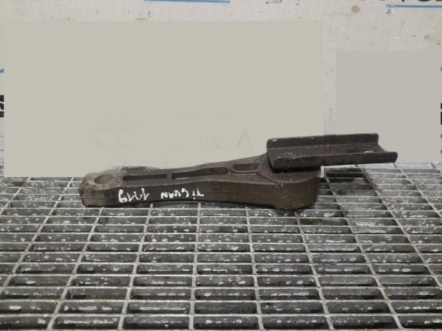 bontott VW TIGUAN Tartó Bak