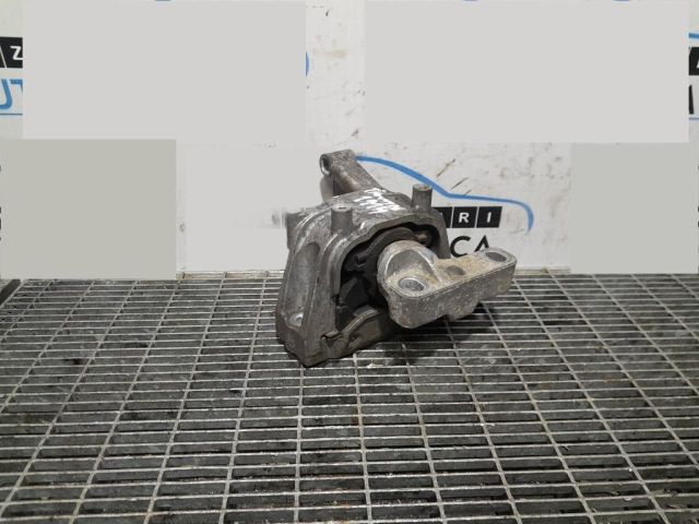 bontott VW TIGUAN Tartó Bak