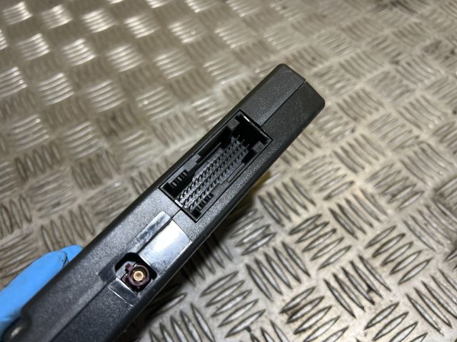 bontott VW TIGUAN Telefon Elektronika