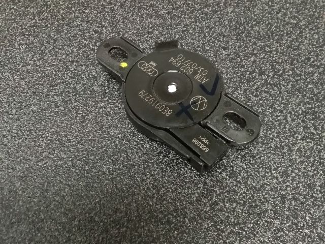 bontott VW TIGUAN Tolatóradar Hangszóró