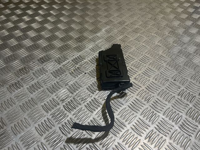 bontott VW TIGUAN USB Aljzat