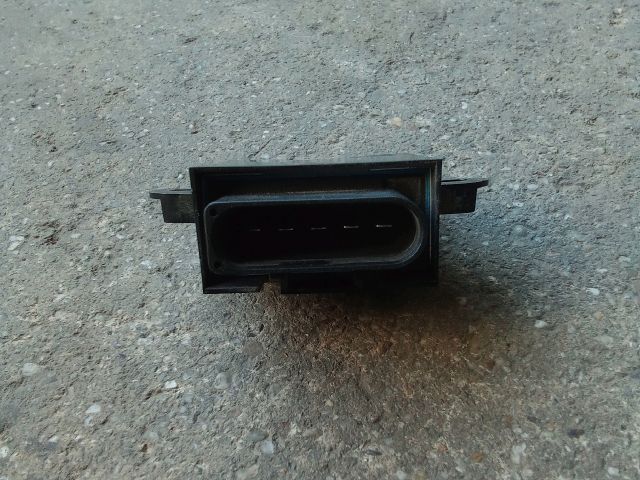 bontott VW TIGUAN Üzemanyag Befecskendező Vezérlő