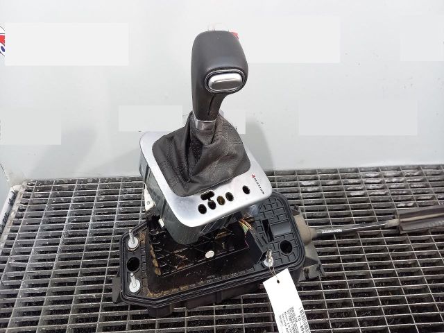 bontott VW TIGUAN Váltógomb