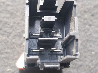 bontott VW TIGUAN Vészvillogó Kapcsoló