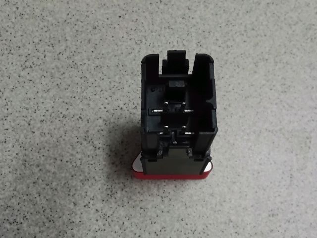 bontott VW TIGUAN Vészvillogó Kapcsoló