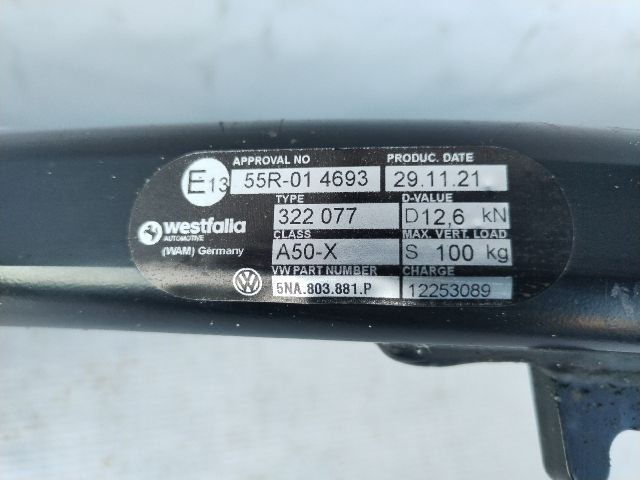 bontott VW TIGUAN Vonóhorog