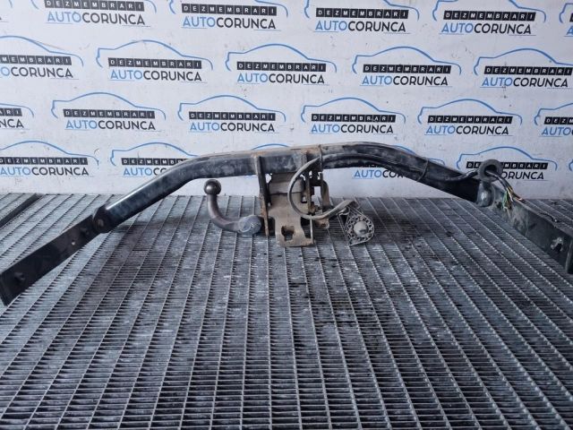 bontott VW TIGUAN Vonóhorog