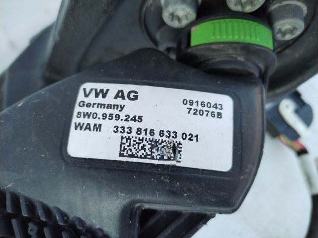 bontott VW TIGUAN Vonóhorog