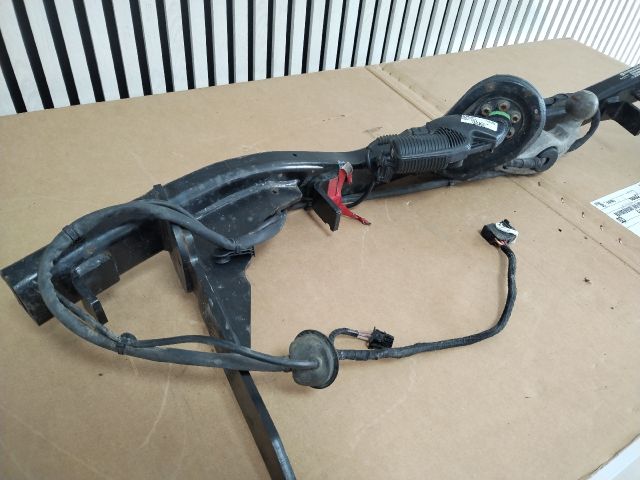 bontott VW TIGUAN Vonóhorog