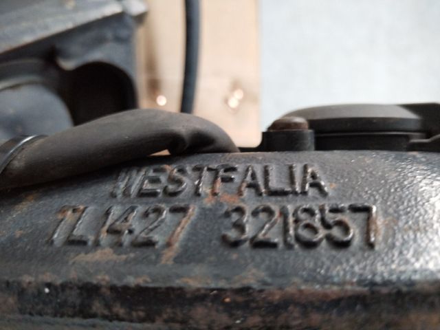 bontott VW TIGUAN Vonóhorog