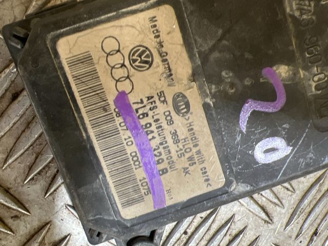 bontott VW TIGUAN Xenon Trafó