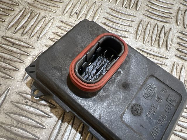 bontott VW TIGUAN Xenon Trafó