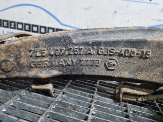 bontott VW TOUAREG Bal első Csonkállvány