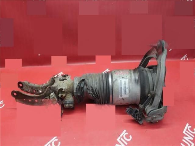 bontott VW TOUAREG Bal első Gólyaláb (Lengécsillapító, Rugó)