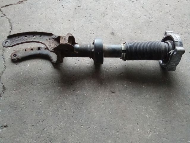 bontott VW TOUAREG Bal első Lengéscsillapító