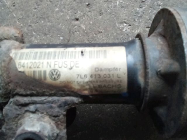 bontott VW TOUAREG Bal első Lengéscsillapító