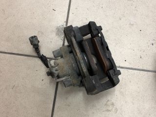 bontott VW TOUAREG Bal hátsó Féknyereg Munkahengerrel