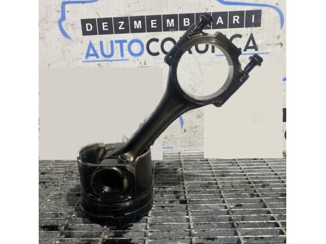 bontott VW TOUAREG Dugattyú