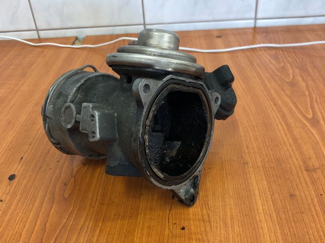 bontott VW TOUAREG EGR / AGR Szelep