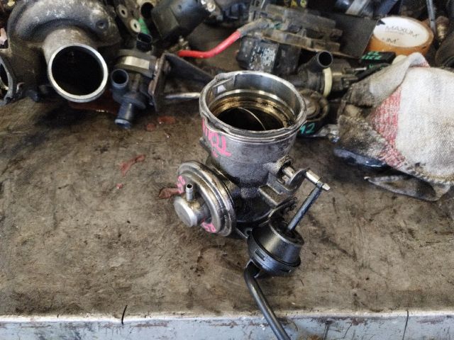 bontott VW TOUAREG EGR / AGR Szelep