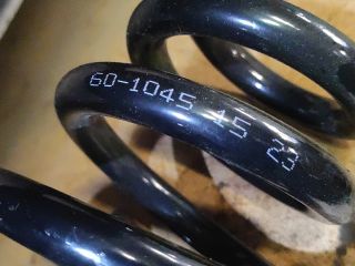 bontott VW TOUAREG Első Rugó