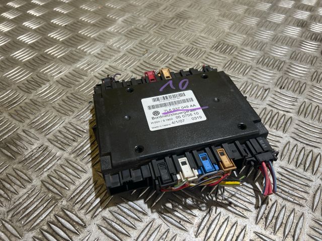 bontott VW TOUAREG Fedélzeti Számítógép