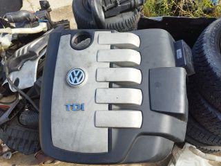 bontott VW TOUAREG Felső Motorburkolat