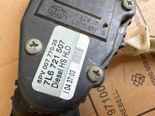 bontott VW TOUAREG Gázpedál (Elektromos)