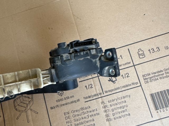 bontott VW TOUAREG Gázpedál (Elektromos)