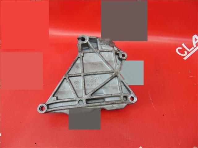 bontott VW TOUAREG Generátor Tartó Bak