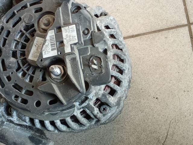 bontott VW TOUAREG Generátor