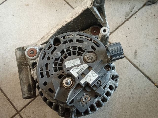 bontott VW TOUAREG Generátor