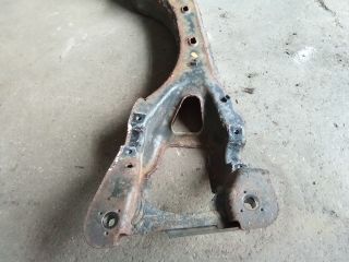 bontott VW TOUAREG Hátsó Bölcső