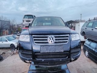 bontott VW TOUAREG Homlokfal (Üres lemez)