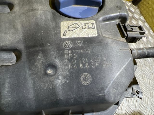 bontott VW TOUAREG Kiegyenlítő Tartály