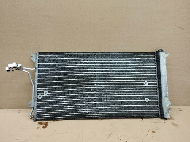 bontott VW TOUAREG Klímahűtő Radiátor