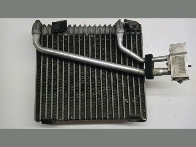 bontott VW TOUAREG Klímahűtő Radiátor