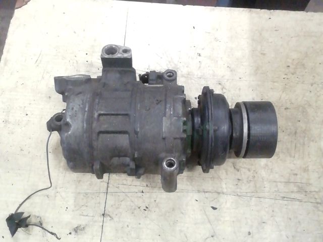 bontott VW TOUAREG Klímakompresszor