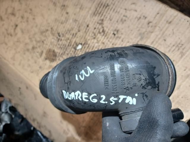 bontott VW TOUAREG Légbeömlő Cső